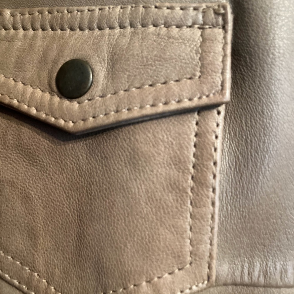 Butter soft genuine leather western shirt jacket - Picture 6 of 9